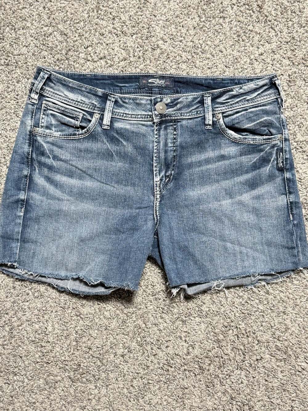 Silver Jeans Co. Avery Bootcut Denim Shorts W34/L31 Blue